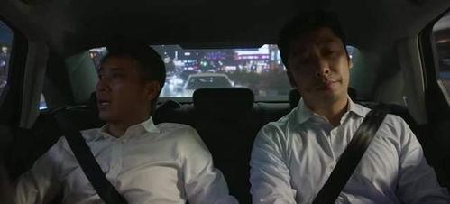 男子离婚吃瓜,吃瓜群众围观背后的真相