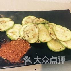 吃烧烤吃瓜图,夏日狂欢美食图鉴