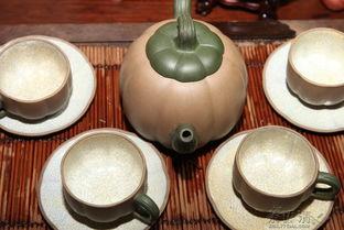 半夜吃瓜的场景